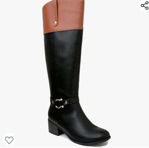 Karen Scott Vickyy (Black/Cog) NEW IN BOX